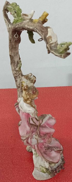 Estatueta em marfinite senhora imperial