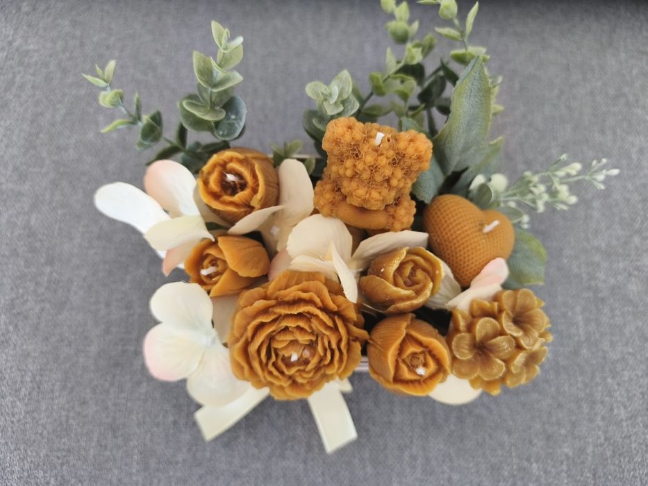Arranjo de flores de cera perfumada