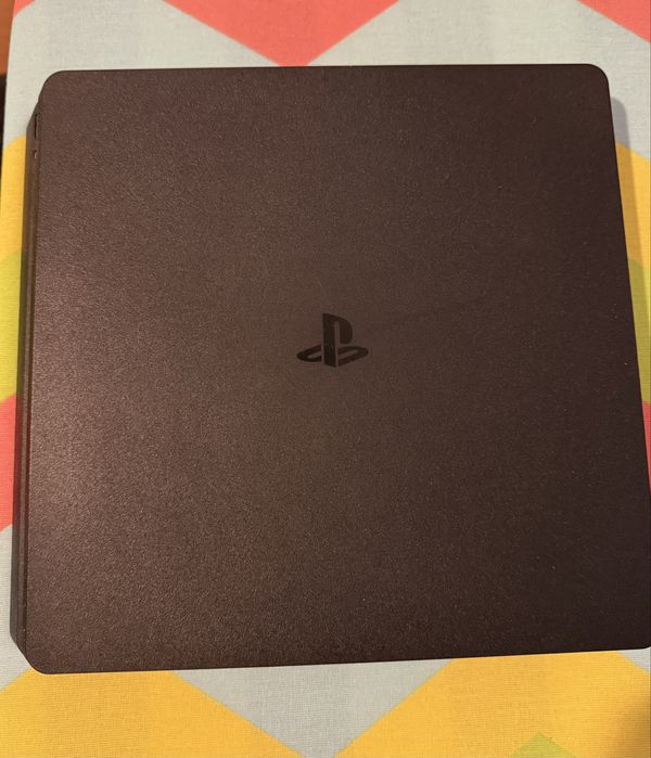 PS4 SLIM 500GB Bom estado