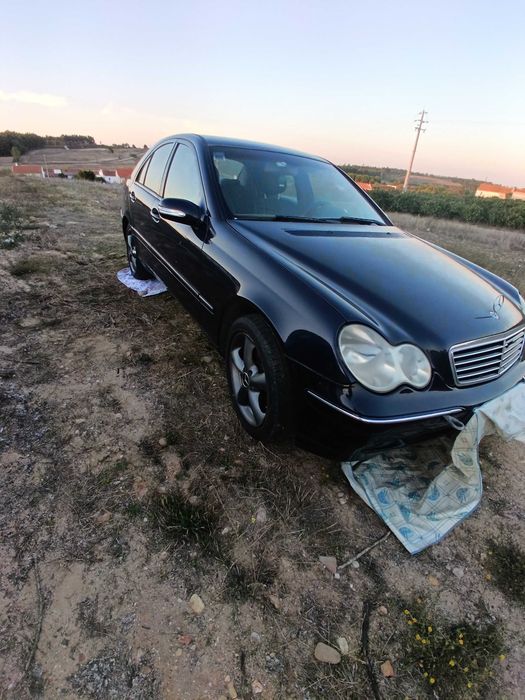 Mercedes c220 2003 — photo 4