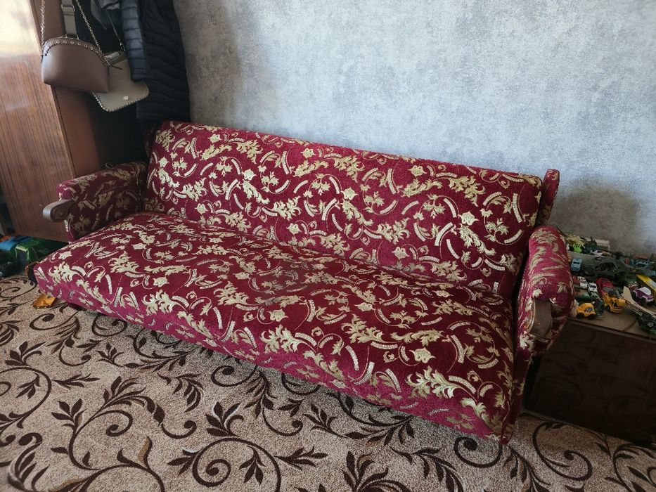 Диван-книжка та 2 крісла