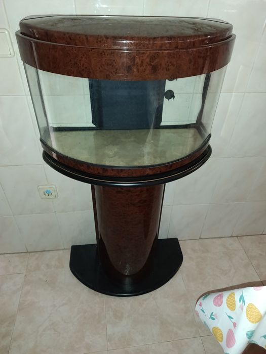 Aquário com móvel