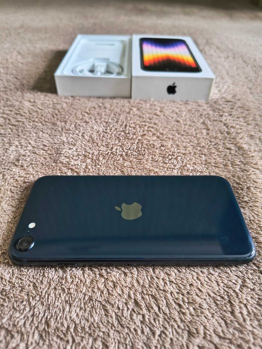 Iphone se 3 gen 2022 64gb midnight Neverlock Безкінечна перезагрузка