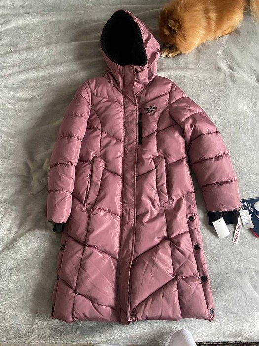 Жіноча пухова куртка Reebok (S-M)