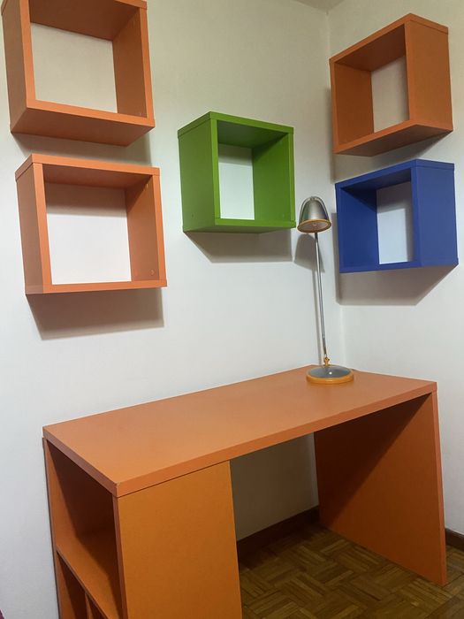 5 cubos + secretária