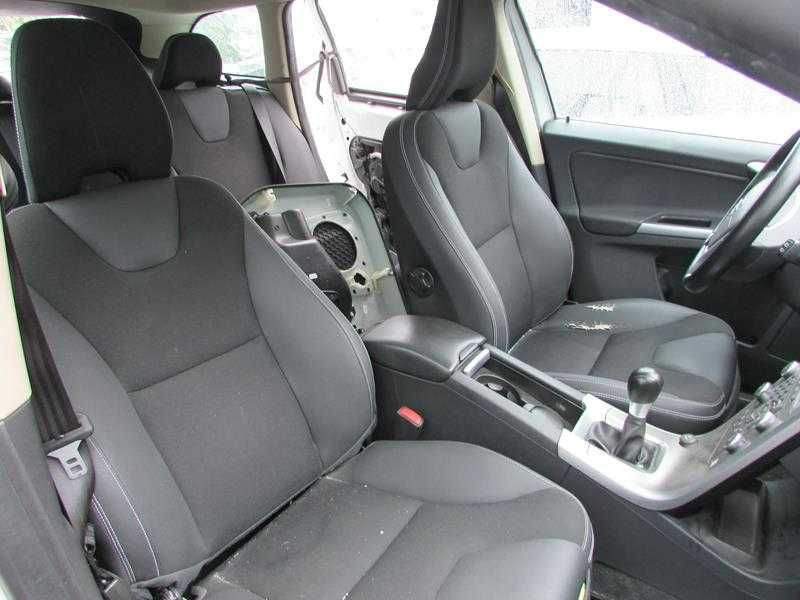 Volvo XC60 2.4D5 de 2010 - Peças Usadas