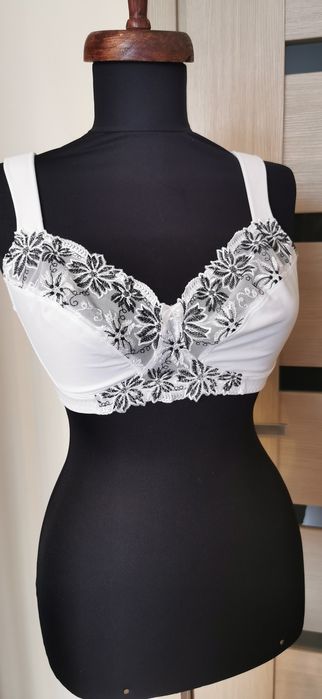 Nowy biustonosz BPC Selection 75 D miękki