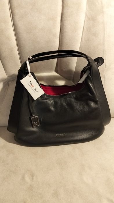 Продам кожаную сумку KARYA