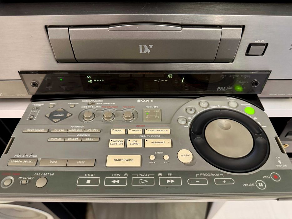 MiniDV 再生機 MMEL2AM/A MD464ZM/A IE-941WH Dla Ciebie wszystko - mini dv - w kategorii Magnetowidy
