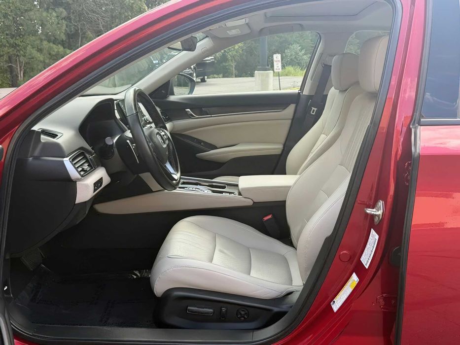 Honda Accord Touring      2019
