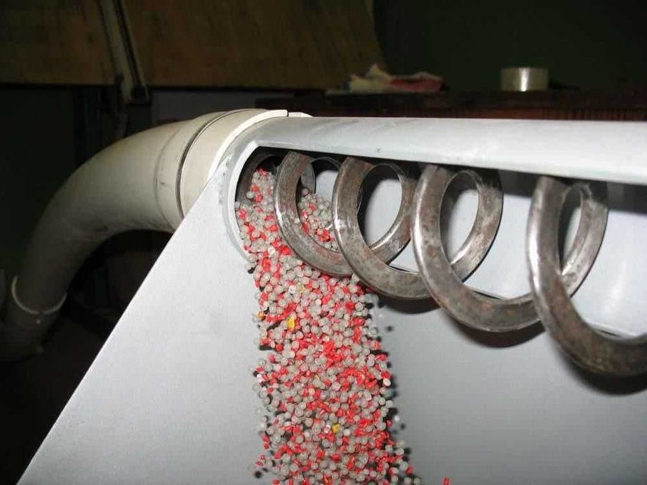 Гнучкий шнек,шнековий завантажувач,безосьова спіраль,погрузчик