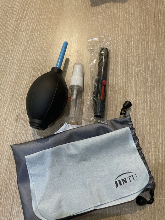 Обʼєктив JINTU 500mm f/8–32 MF з 2x телеконвертером