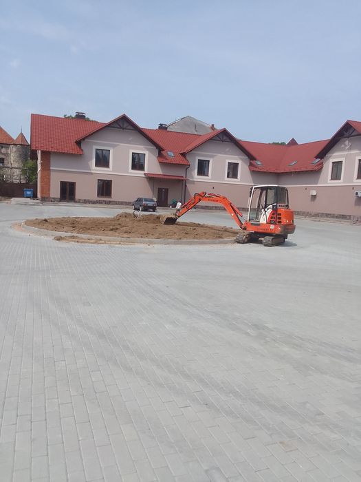 Послуги міні екскаватора