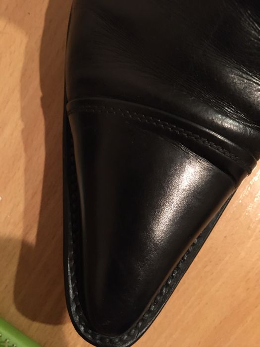 Cesare Paciotti Италия