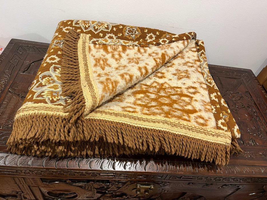 Manta Quente tons Castanho - Cama Casal