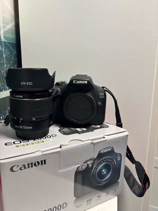 Aparat Canon EOS 2000D