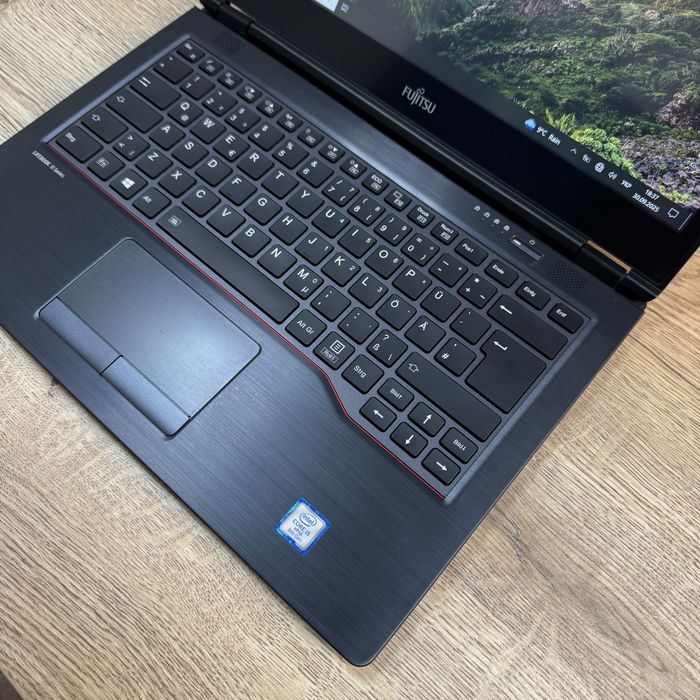 Ноутбук Fujitsu Lifebook U749  i5-8365u/16Gb/512SSD СЕНСОРНИЙ
