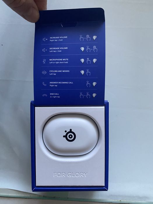 SteelSeries Arctis GameBuds sluchawki gamingowe biale bezprzewodowe