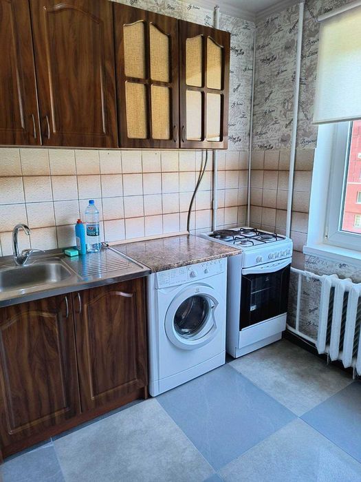 Сдам квартиру двухкомнатную