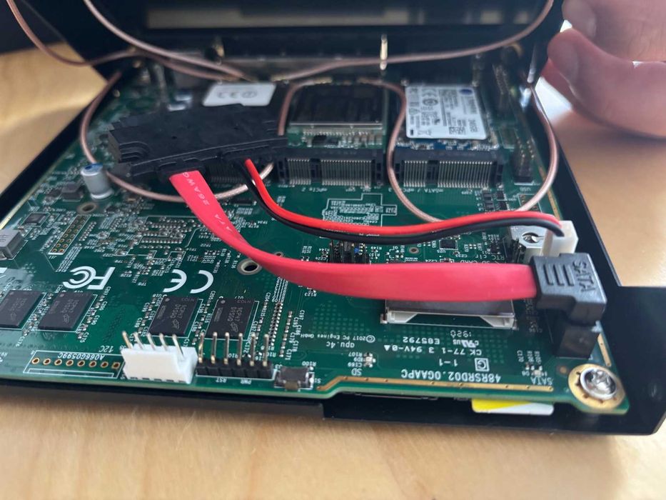 PC Engines apu4c4 4Gb RAM + Wifi + 4G WWAN