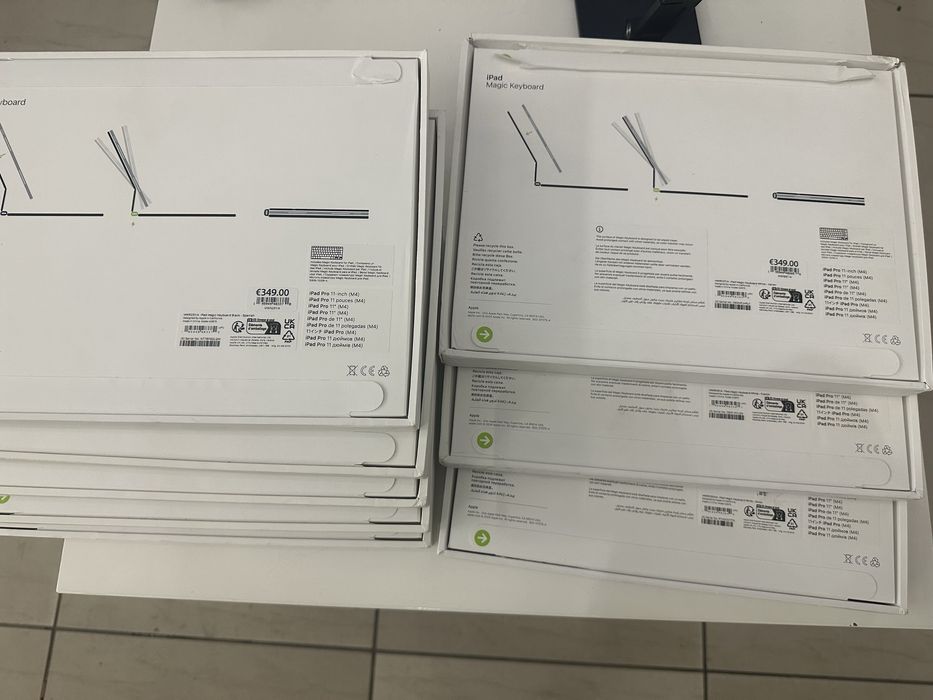 Apple Magic Keyboard для iPad Pro 11” M4 M5 2024, 2025 MWR23, MVR03