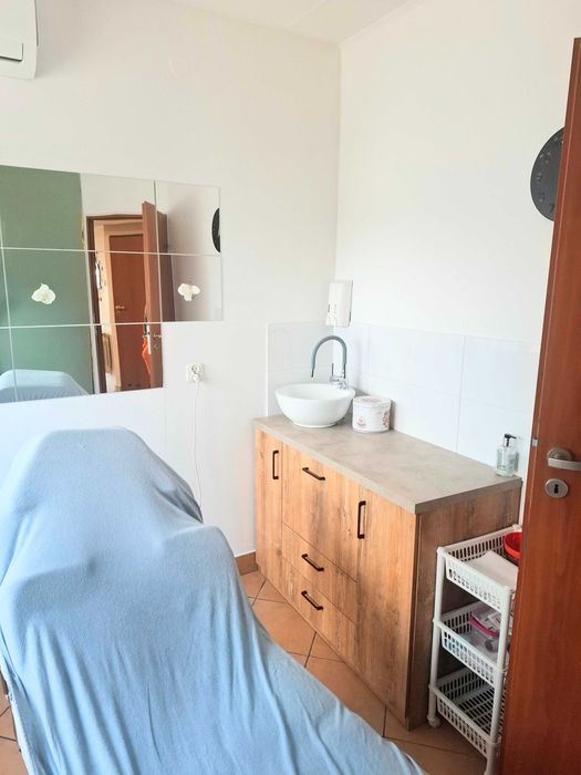 Gabinet do wynajęcia| kosmetyka | Stylizacja Paznokci | 24 lata bazy klientek | centrum osiedla