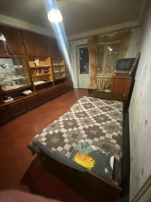 Сдаётся 1-комнатная, Правый Берег