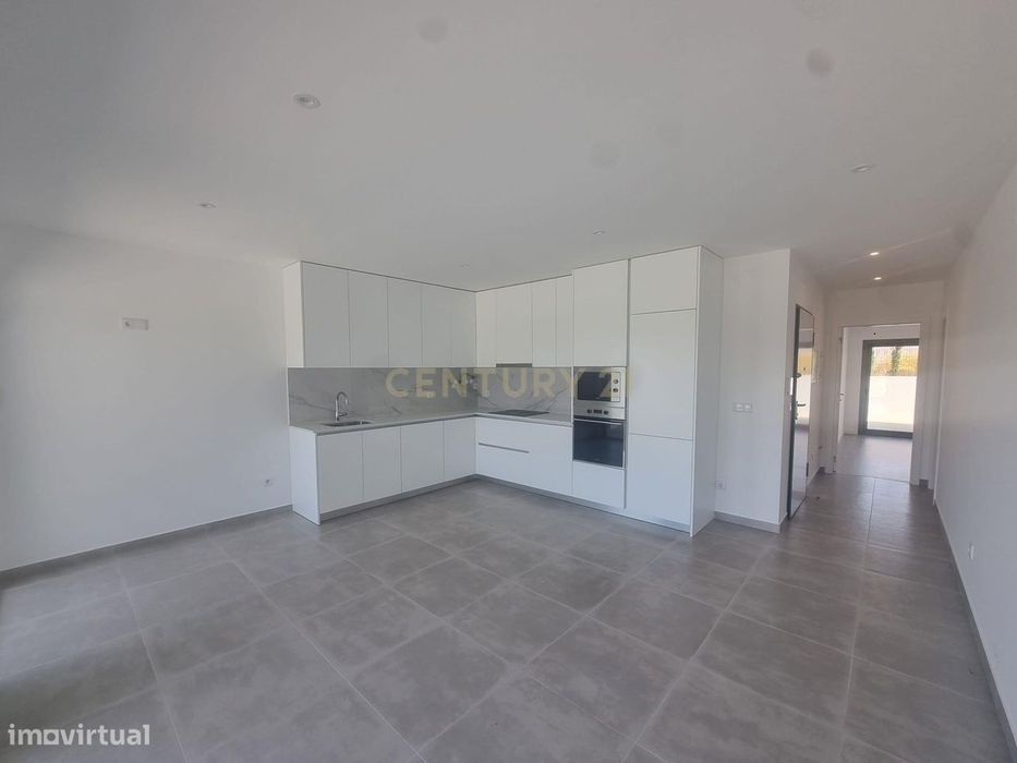 Apartamento T1 - Rés-Do-Chão - Vista Panorâmica - Terraço - Garagem - — Nazaré, Leiria