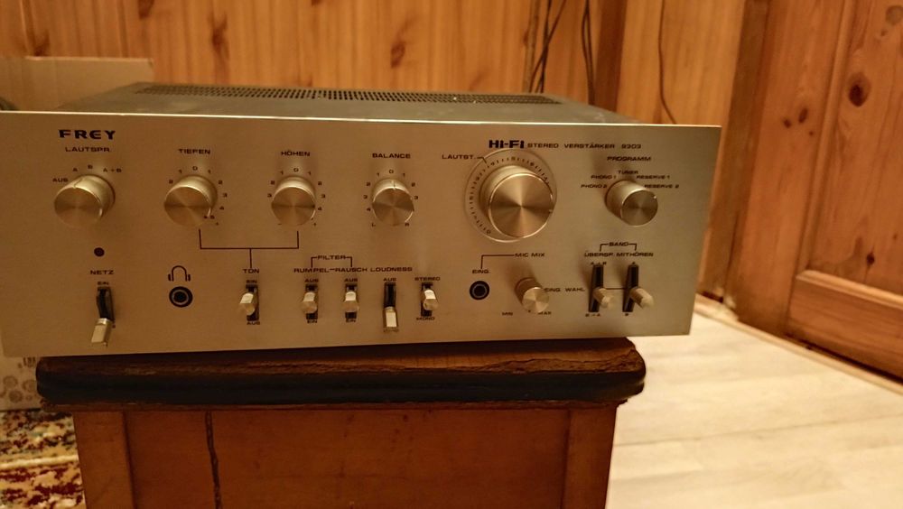 Sprzedam wzmacniacz sprawny mocny