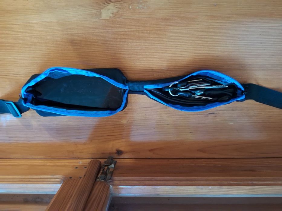 Спортивная ,поясная бананка