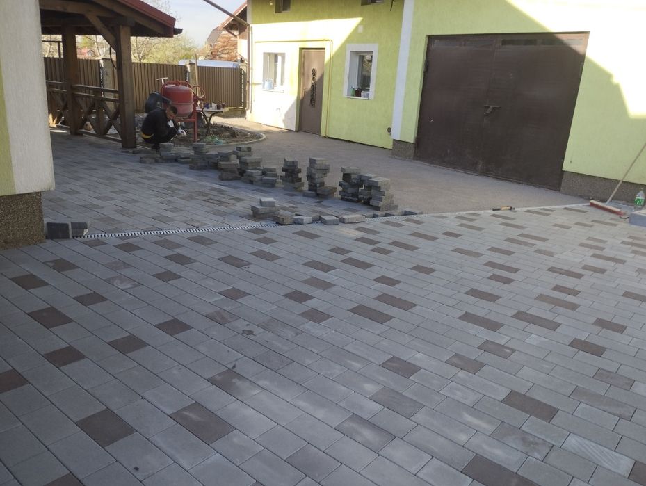 Укладання бруківки