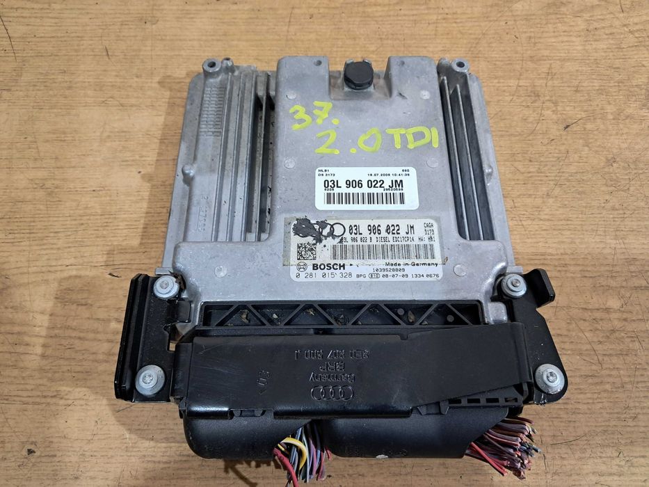 Komputer sterownik silnika moduł AUDI A4 B8 A5 8T 2.0 TDI