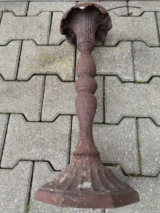 Zabytkowy żeliwny świecznik kandelabr 50 cm