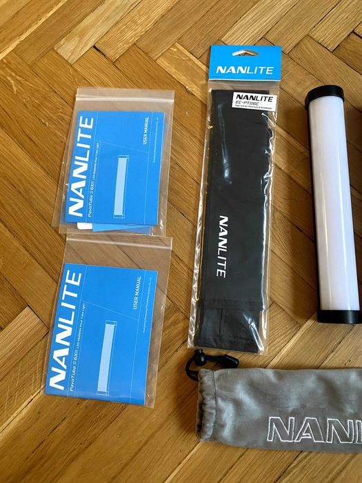 PavoTube II 6XR LED RGBWW Pixel Tube Light x2