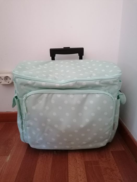 Máquina de costura + Mala de transporte