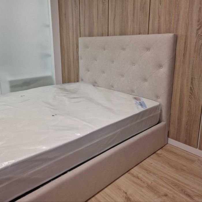 Camas de Casal Estofadas de Luxo 199€ Disp. em Várias Cores! 190x140m!