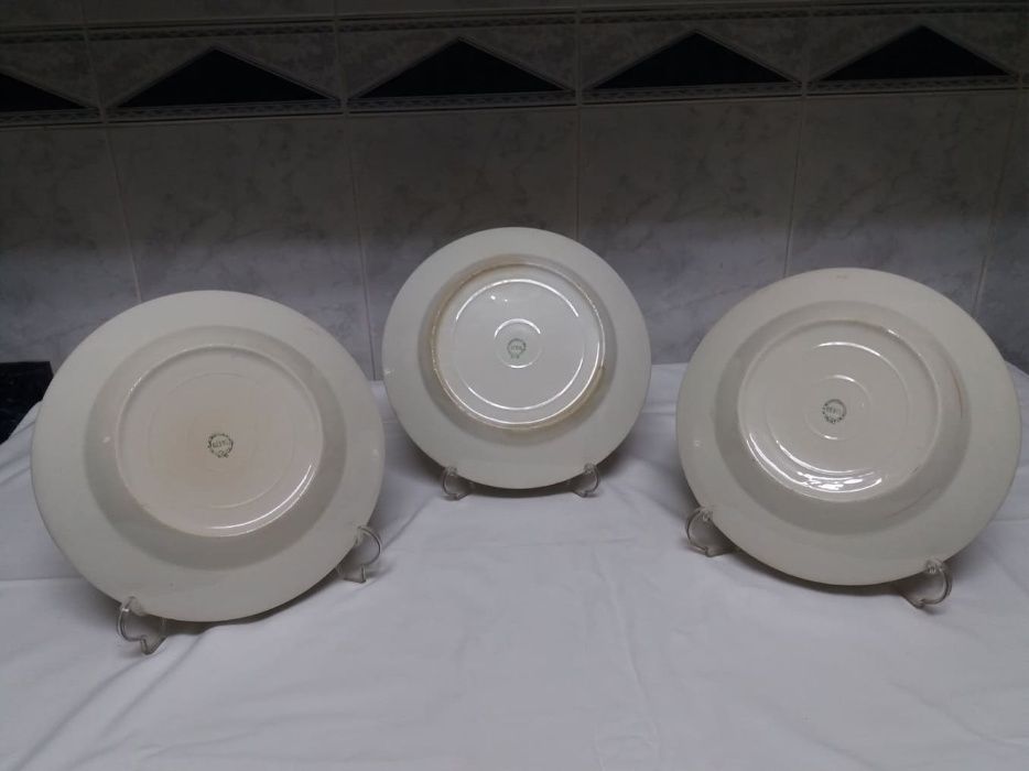 Pratos decorativos marca Césol da fábrica de Souselas - Coimbra