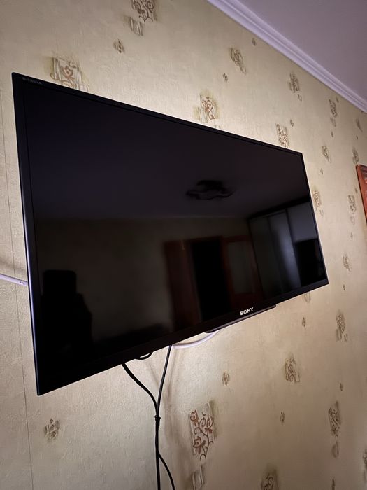Телевизор Sony 32” Full HD KDL-32W705B + коробка