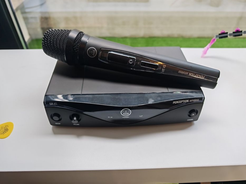 Microfone wireless AKG PW45 como novo