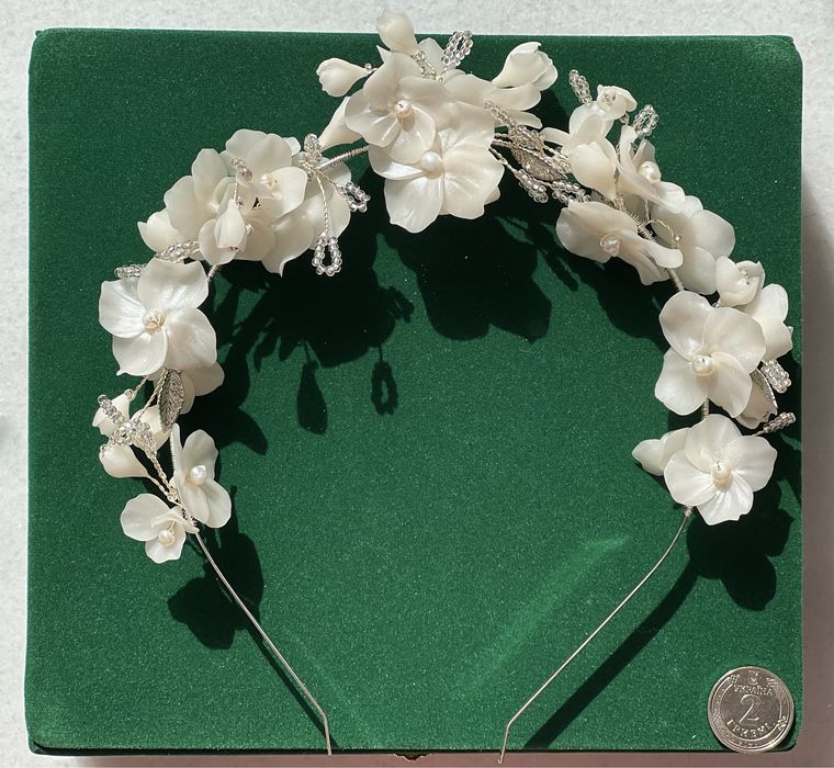 Діадеми на вибір, з чеського кришталю та богемського скла