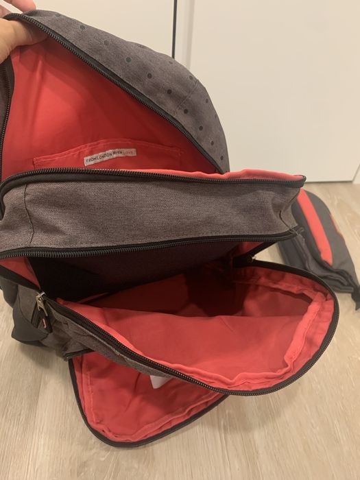 BEM ESTIMADA - Mochila escolar marca pepe jeans e estojo