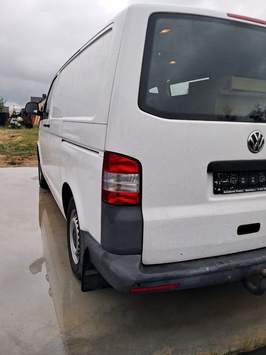 Volkswagen Transporter T5 2.0 TDI CAA | 2013
