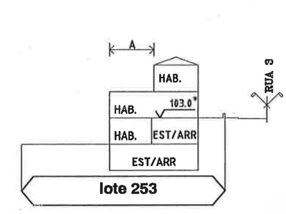 Lote 425 m2 para construção de moradia com 3 pisos, garagem e piscina