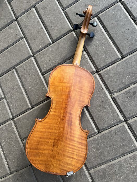 Skrzypce 4/4 stare z futeralem i smyczkiem z niemiec .