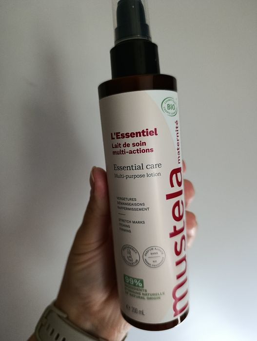 Mustela maternite L'Essentiel wielofunkcyjne mleczko  rozstępy