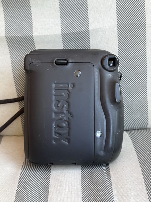 Фотоапарат Instax mini 11