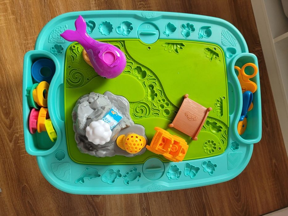 Stolik do ciastoliny Play Doh