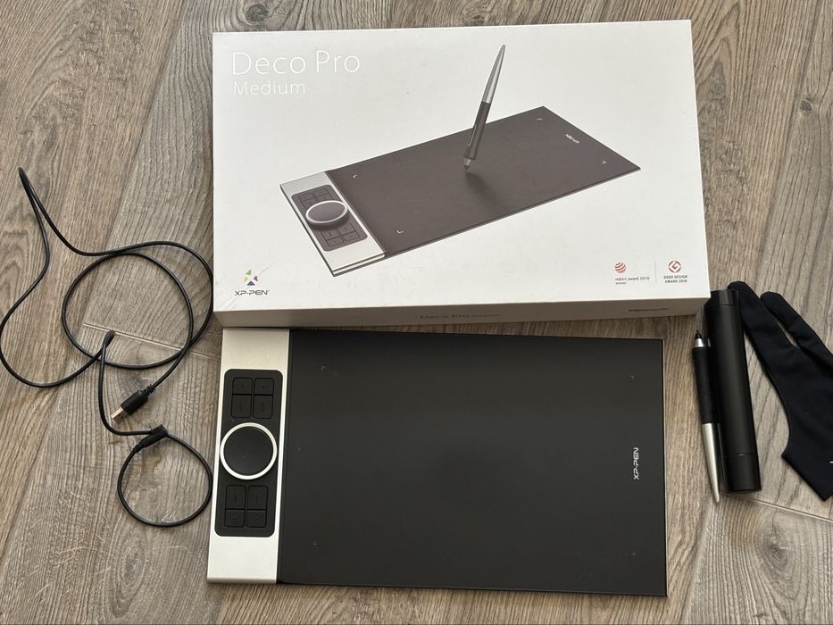 Графічний планшет XP-Pen Deco Pro Medium.