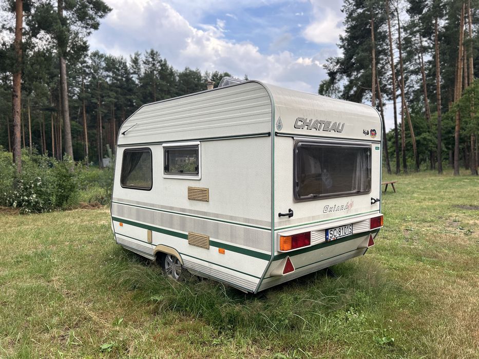 Przyczepa kempingowa Chateau chiara trophy 350 1993 | DMC 900 kg | 4–5 osób  | Przedsionek | łóżko piętrowe