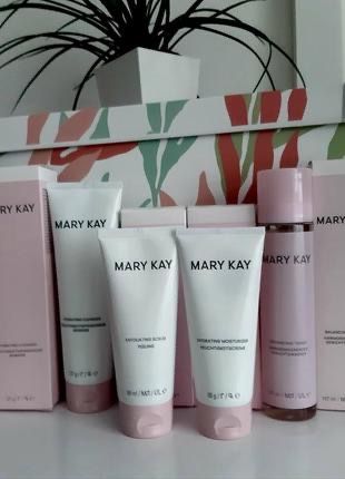 Екстразволожувальний  крем  Mary Kay Мери Кей Мері Кей